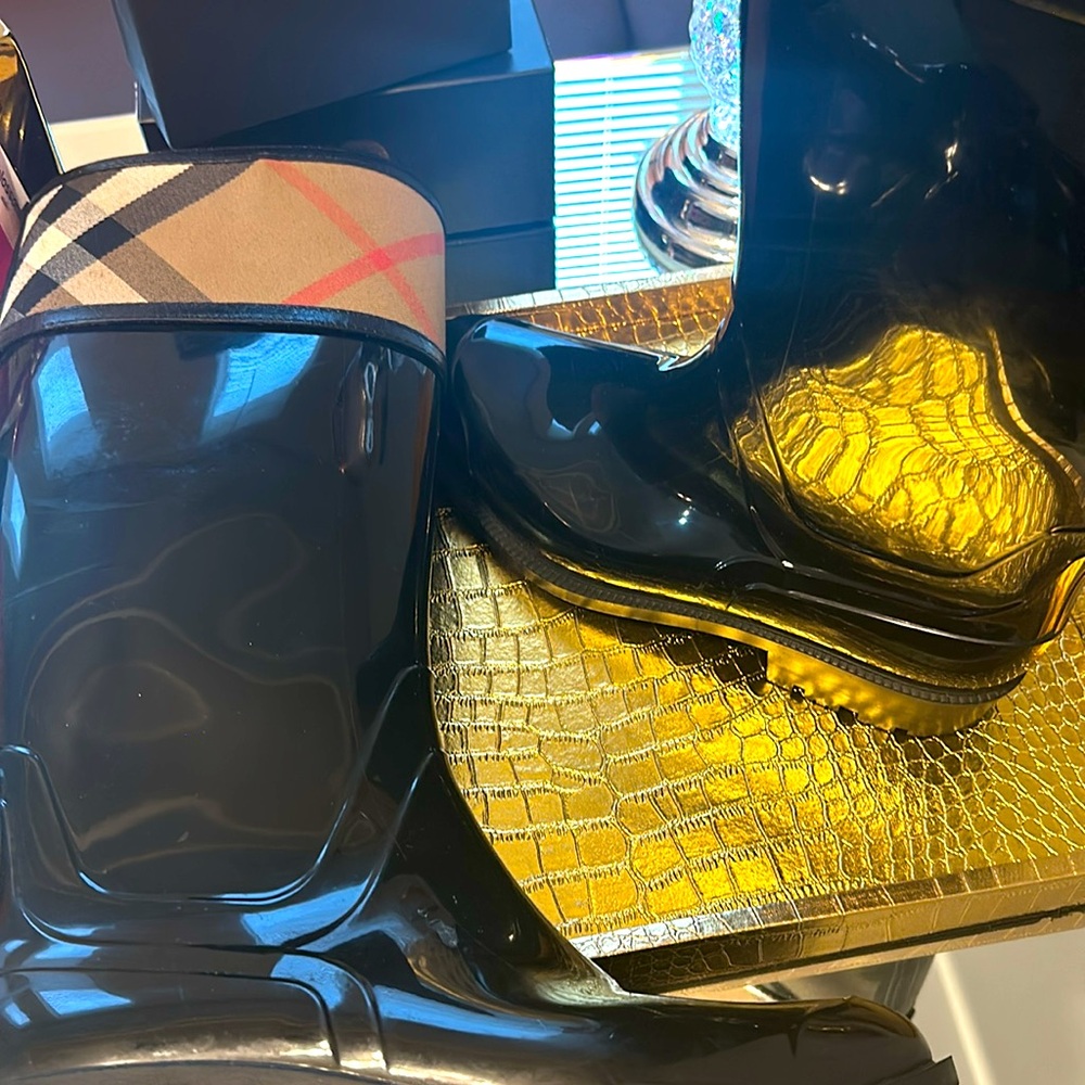Used Burberry nova check size 9/39 rain boots⭐️ - Picture 10 of 15